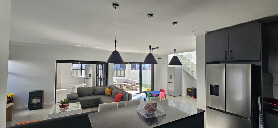 4 Bedroom Property for Sale in Sandown Western Cape